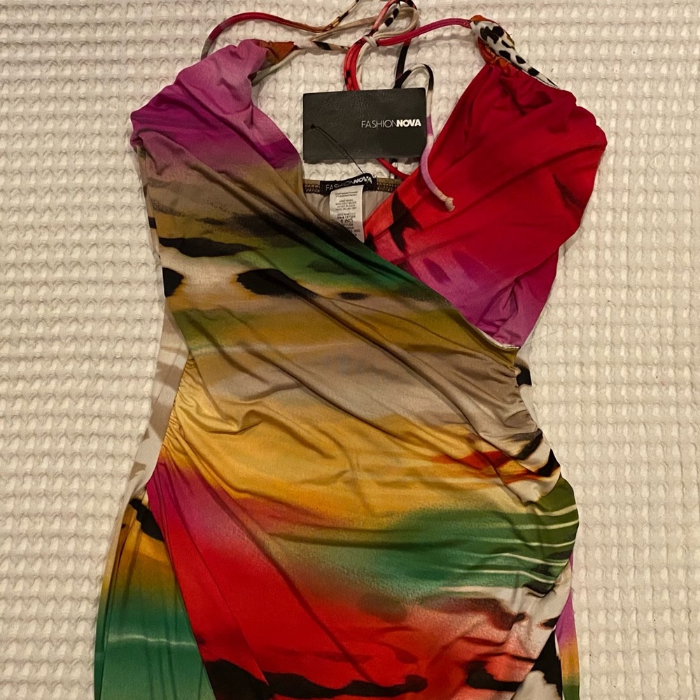 Omg 🤩 head turning brand new w/tags Rise up halter maxi dress from F.N 4 woman - Picture 4 of 13